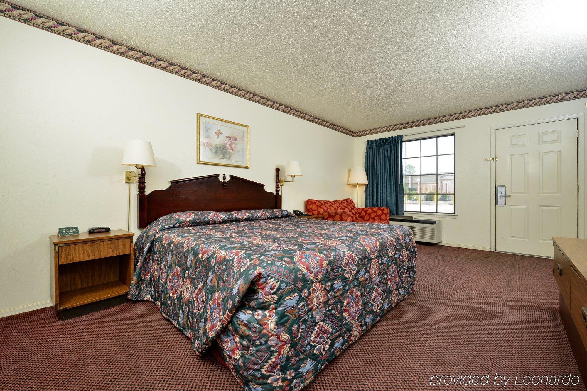 Americas Best Value Inn & Suites Russellville Exterior foto