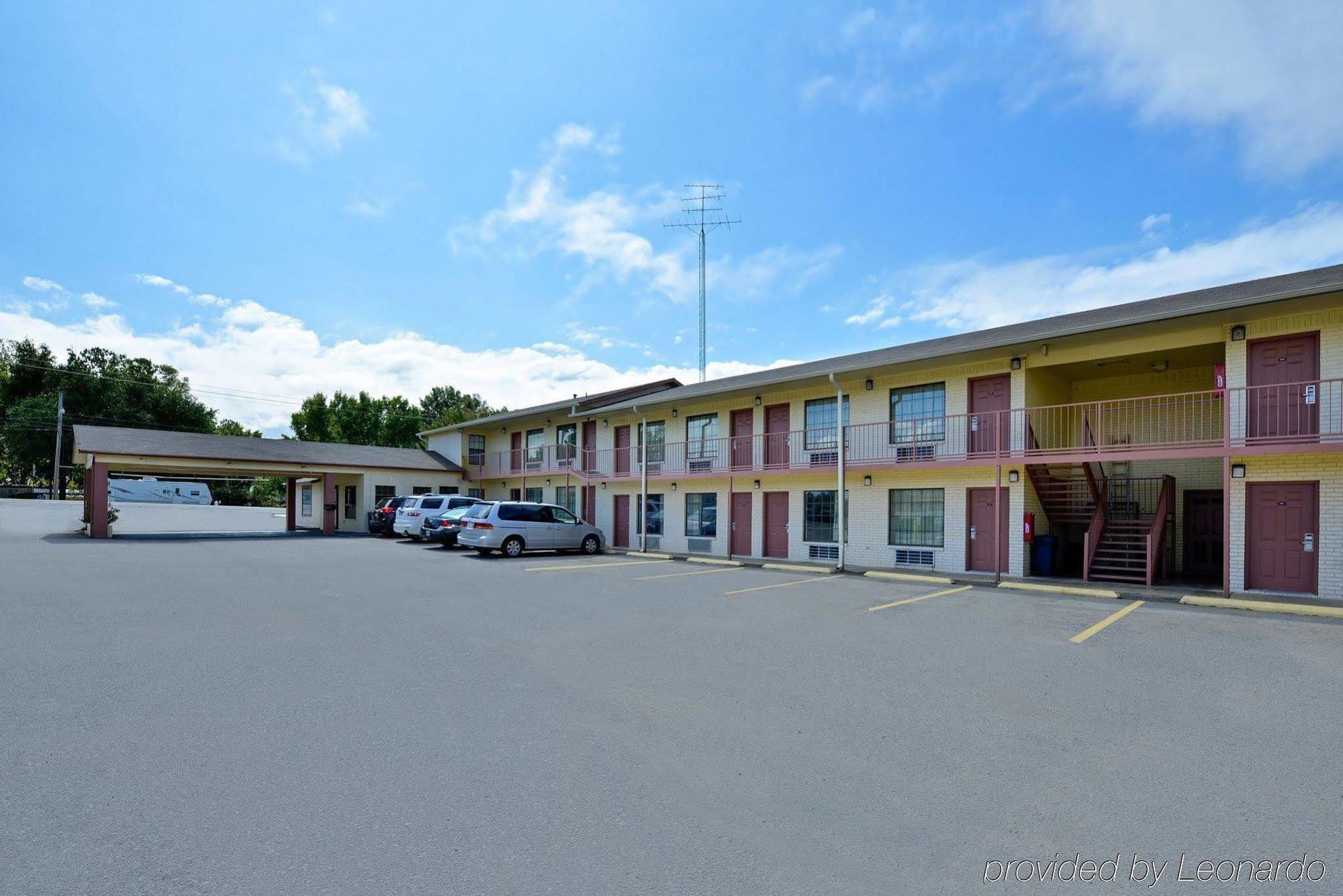 Americas Best Value Inn & Suites Russellville Exterior foto